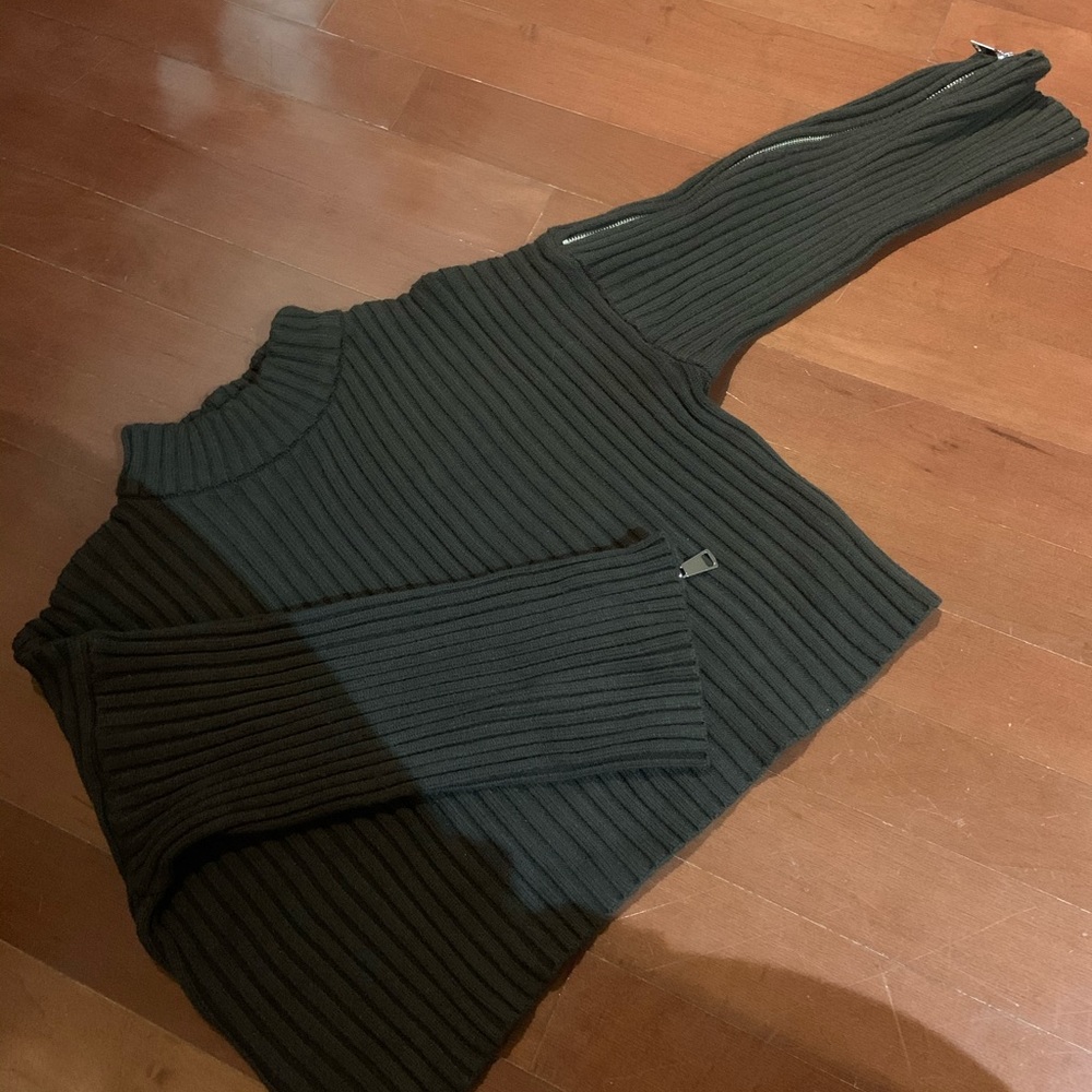Zara Cropped Ribbed Sweater with Zipper Detail